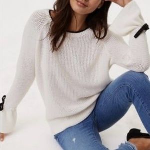 💐SALE💸 LOFT Cream Sweater w/Black Trim Ruffled Wrists w/ Black Bow Ties -Sz M